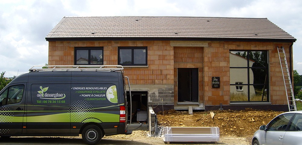 Chantier PAC avec Est énergies dans maison neuve